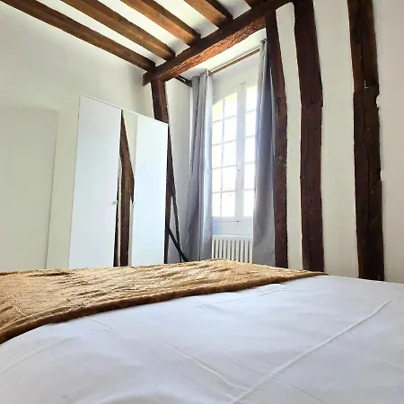 Le Constantine - Quartier Historique - Charme & Ancien Appartement